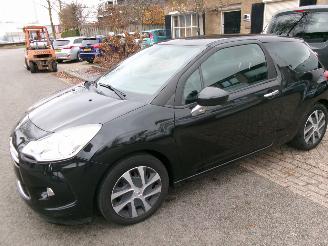 škoda osobní automobily Citroën DS3 1.6 e-HDI SO CHIC CLIMA 2011/7