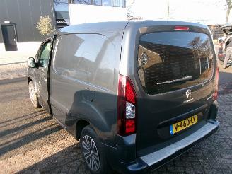 Peugeot Partner 120 1.6 HDI 75 PREMIUNM PACK AIRCO NAVI picture 16