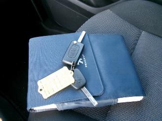 Peugeot Partner 120 1.6 HDI 75 PREMIUNM PACK AIRCO NAVI picture 26