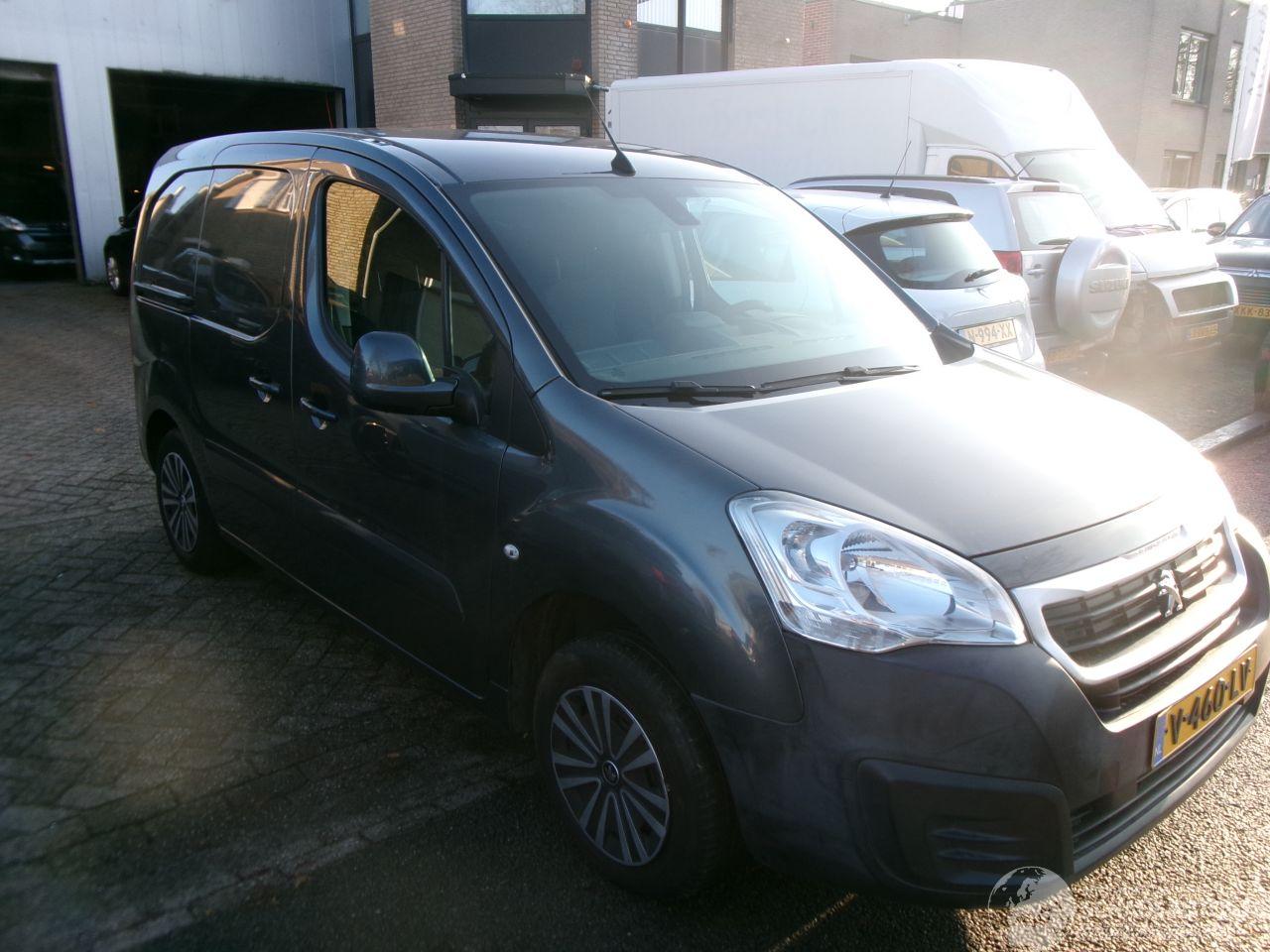 Peugeot Partner 120 1.6 HDI 75 PREMIUM PACK AIRCO NAVI