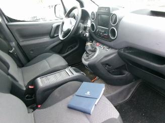 Peugeot Partner 120 1.6 HDI 75 PREMIUM PACK AIRCO NAVI picture 8