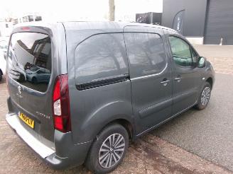 Peugeot Partner 1.6 HDI 75 PREMIUM PACK AIRCO NAVI picture 9