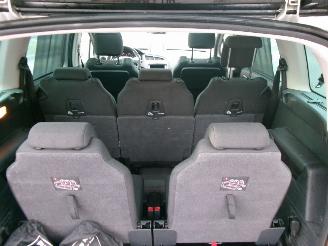 Peugeot 5008 2.0 HDiF EXECUTIVE 7 PERSOONS CLIM NAVI PANO picture 9