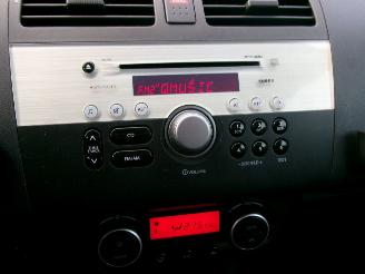 Suzuki Swift 1.3 BANDIT CLIMA 5 DEURS picture 15