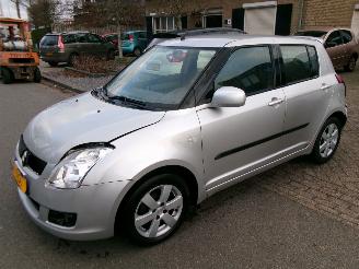 skadebil auto Suzuki Swift 1.3 BANDIT CLIMA 5 DEURS 2009/9