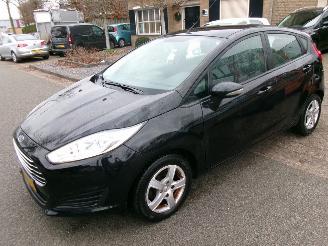 damaged passenger cars Ford Fiesta 1.5 TDCI STYLE 2015/9