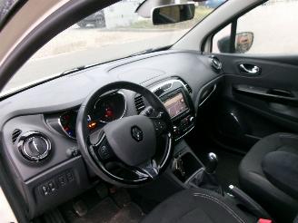 Renault Captur TCE LIMITED CLIMA NAVI picture 16