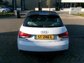 Audi A1 1.0 TFSI ADRENALIN AIRCO NAVI 5 DEURS picture 10