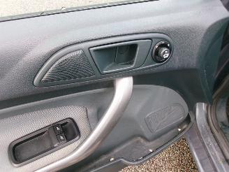 Ford Fiesta 1.25 LIMITED AIRCO picture 10