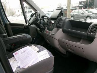 Peugeot Boxer 330 2.2 HDI PROFIT INVALIDE VERVOER picture 8