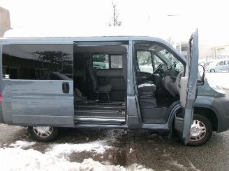 Peugeot Boxer 330 2.2 HDI PROFIT INVALIDE VERVOER picture 7