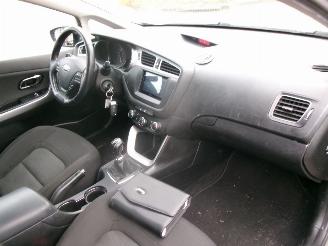 Kia Cee d 1.6 GDI COMFORTLINE SPORTSWAGON picture 12