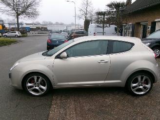 Alfa Romeo MiTo 1.3 JTD DISTINCTIVE picture 2