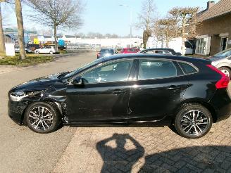 Volvo V-40 1.5 T2 EDITION+CLIMA NAVI AUTOMAAT picture 2