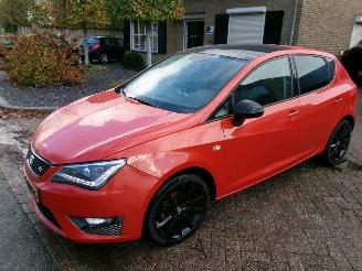 skadebil auto Seat Ibiza FR CONNECT CLIMA NAVI PANO 2017/1
