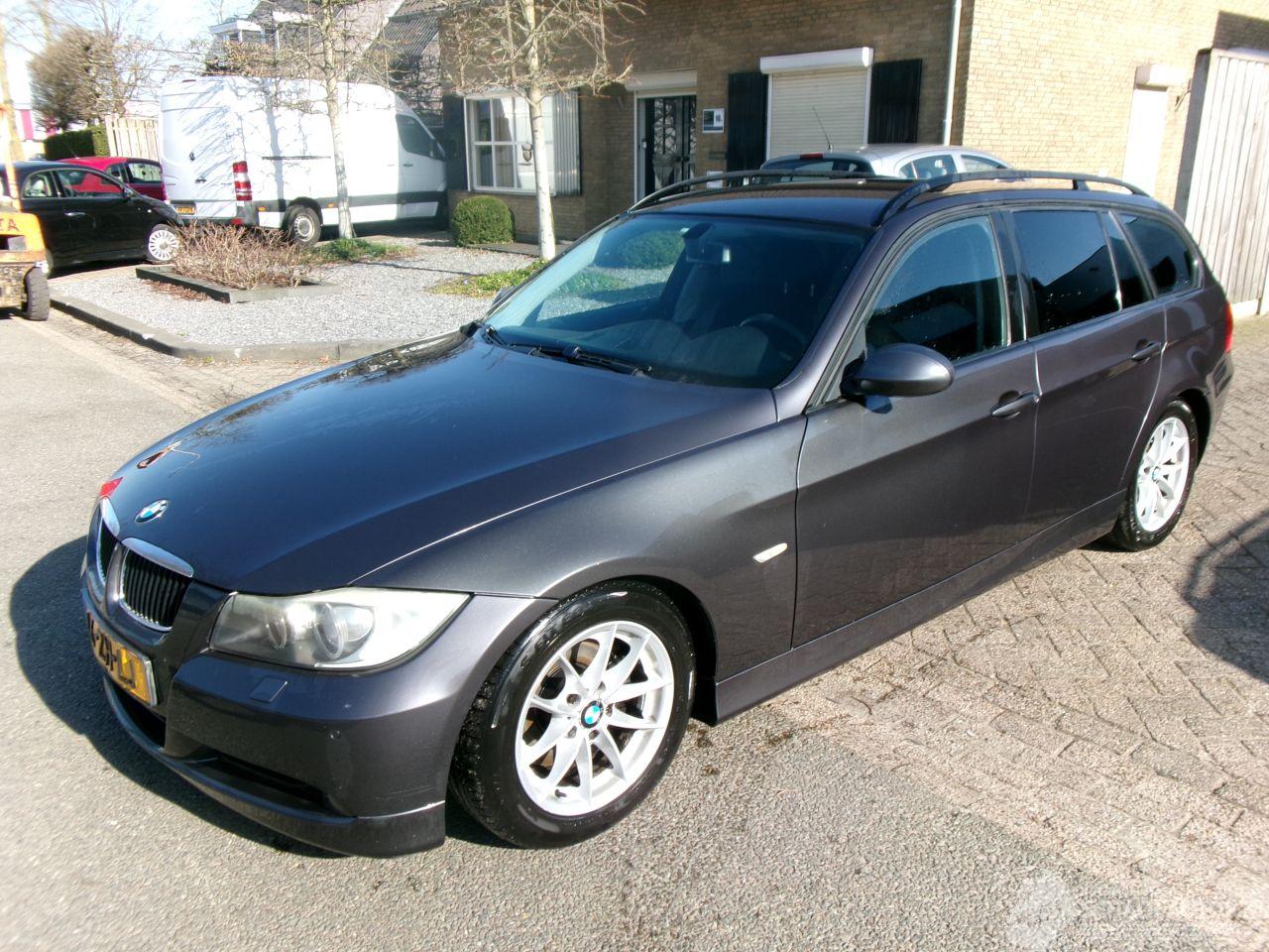 BMW 3-serie 318 I BUSINESS LINE CLIMA NAVI