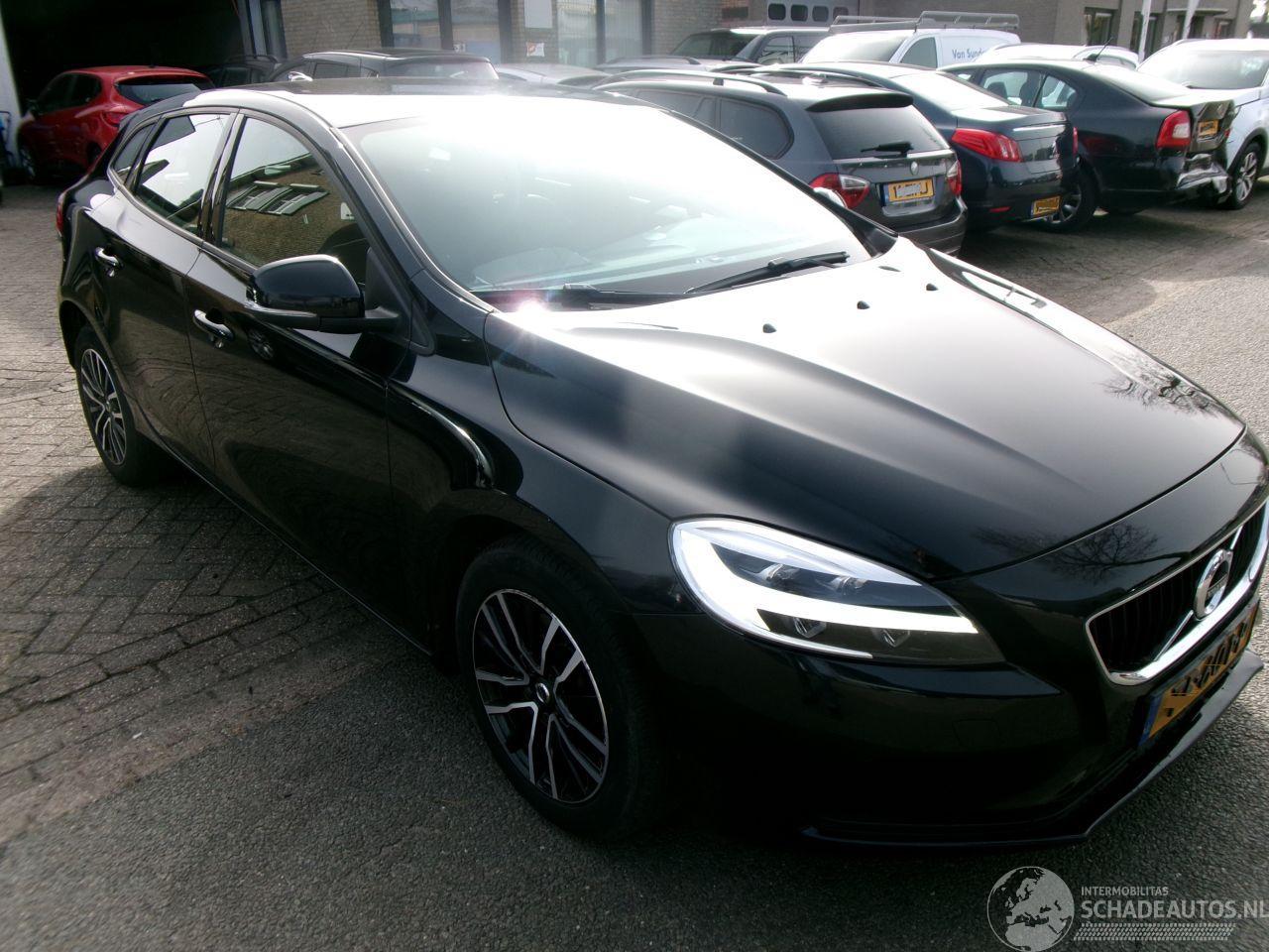 Volvo V-40 1.5 I EDITION+  AUTOMAAT CLIMA NAVI