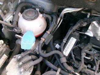 Volkswagen Caddy 2.0 TDI HIGHLINE picture 21