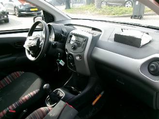 Citroën C1 1.0 e-VTI FEEL AIRCO picture 9