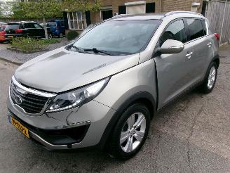 Vaurioauto  passenger cars Kia Sportage 1.6 GDI X-CUTIVE PLUS PACK CLIMA NAVI 2012/8