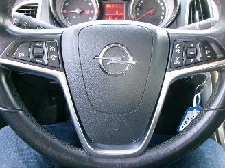 Opel Astra 1.4 COSMO SEDAN CLIMA NAVI picture 16