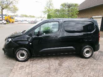 Opel Combo 1.5 D EDITION picture 2