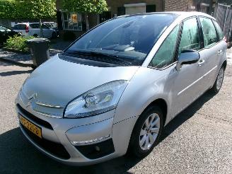 Vaurioauto  passenger cars Citroën C4-picasso 1.6 I COLLECTION 2012/1