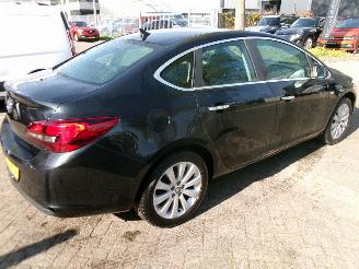 Opel Astra 1.4 COSMO CLIMA NAVI SEDAN picture 6