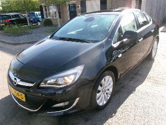 Auto incidentate Opel Astra 1.4 COSMO CLIMA NAVI SEDAN 2013/2