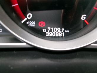 Volvo V-40 2.0 D4 R-DESIGN BUSINESS picture 23