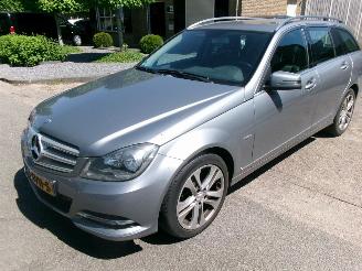 skadebil auto Mercedes C-klasse 180 BUSINESS CLASS AVANTGARDE 2011/12