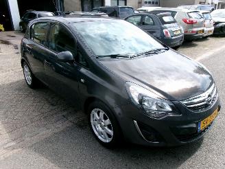 Opel Corsa 1.4-16V COSMO AIRCO picture 4