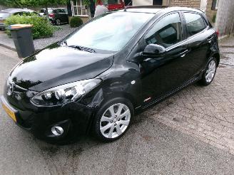 Damaged car Mazda 2 1.3 BIFUEL GT-M LINE LPG ONDERBOUW 2011/10