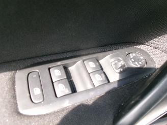 Peugeot 308 1.2 I BLUE LEASE PREMIUM 82.749 KM NAP picture 16