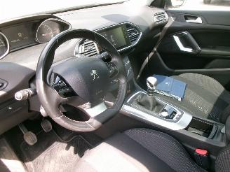 Peugeot 308 1.2 I BLUE LEASE PREMIUM 82.749 KM NAP picture 17
