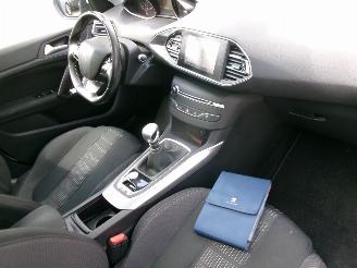 Peugeot 308 1.2 I BLUE LEASE PREMIUM 82.749 KM NAP picture 14