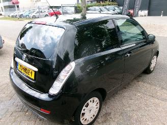 Lancia Ypsilon 1.4-16V SPORT picture 6