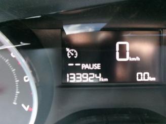 Peugeot 208 1.2 I ENVY CLIMA NAVI picture 22