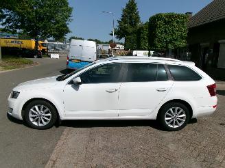 Skoda Octavia 1.6 TDI AMBITION BUSINESSLINE CLIMA picture 2