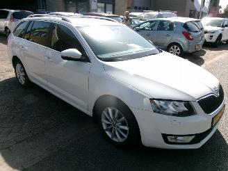 Skoda Octavia 1.6 TDI AMBITION BUSINESSLINE CLIMA picture 4