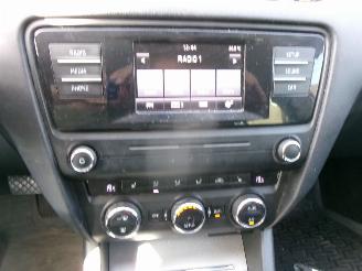 Skoda Octavia 1.6 TDI AMBITION BUSINESSLINE CLIMA picture 14