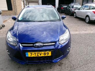 Ford Focus 1.0 I EDITION PLUS CLIMA NAVI picture 3