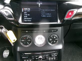 Citroën DS3 1.2 I CHIC CLIMA picture 15