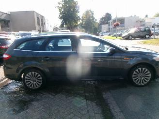 Ford Mondeo 2.0-16V TITANIUM CLIMA NAVI GEEN SCHADE picture 5