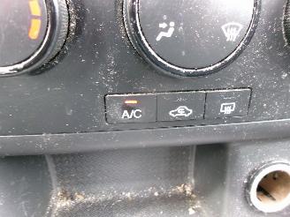 Chevrolet Captiva 2.4 INTRO EDITION picture 15