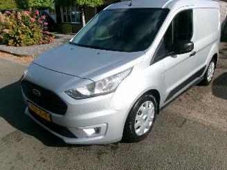 damaged commercial vehicles Ford Transit Connect 1.5 DIESEL AUTOMAAT 3 PERSOONS 2019/9