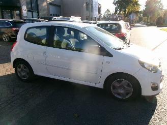 Renault Twingo 1.2 16V DYNAMIC CLIMA AUTOMAAT 59.810 KM picture 5