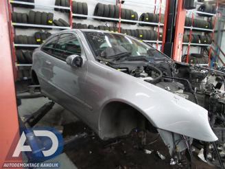 Uttjänta bilar auto Mercedes C-klasse C Sportcoupe (C203), Hatchback, 2000 / 2008 2.2 C-220 CDI 16V 2003