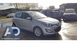 Hyundai I-20 i20, Hatchback, 2008 / 2015 1.2i 16V picture 3