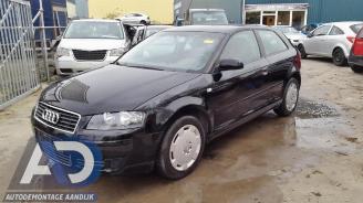 Vrakbiler auto Audi A3 A3 (8P1), Hatchback 3-drs, 2003 / 2012 2.0 TDI 16V 2005/0